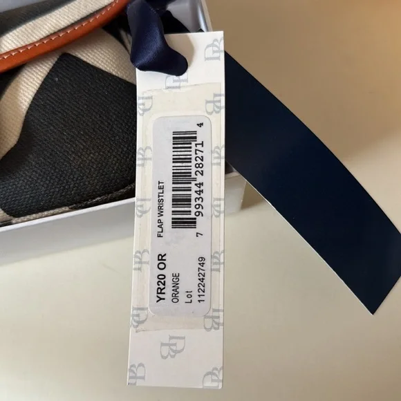 DOONEY AND BOURKE Orange Flap Wristlet NEW WITH TAGS. - Picture 5 of 12